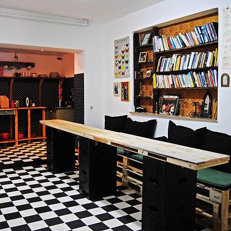 Balkanarama Hostel Mostar Bagian luar foto