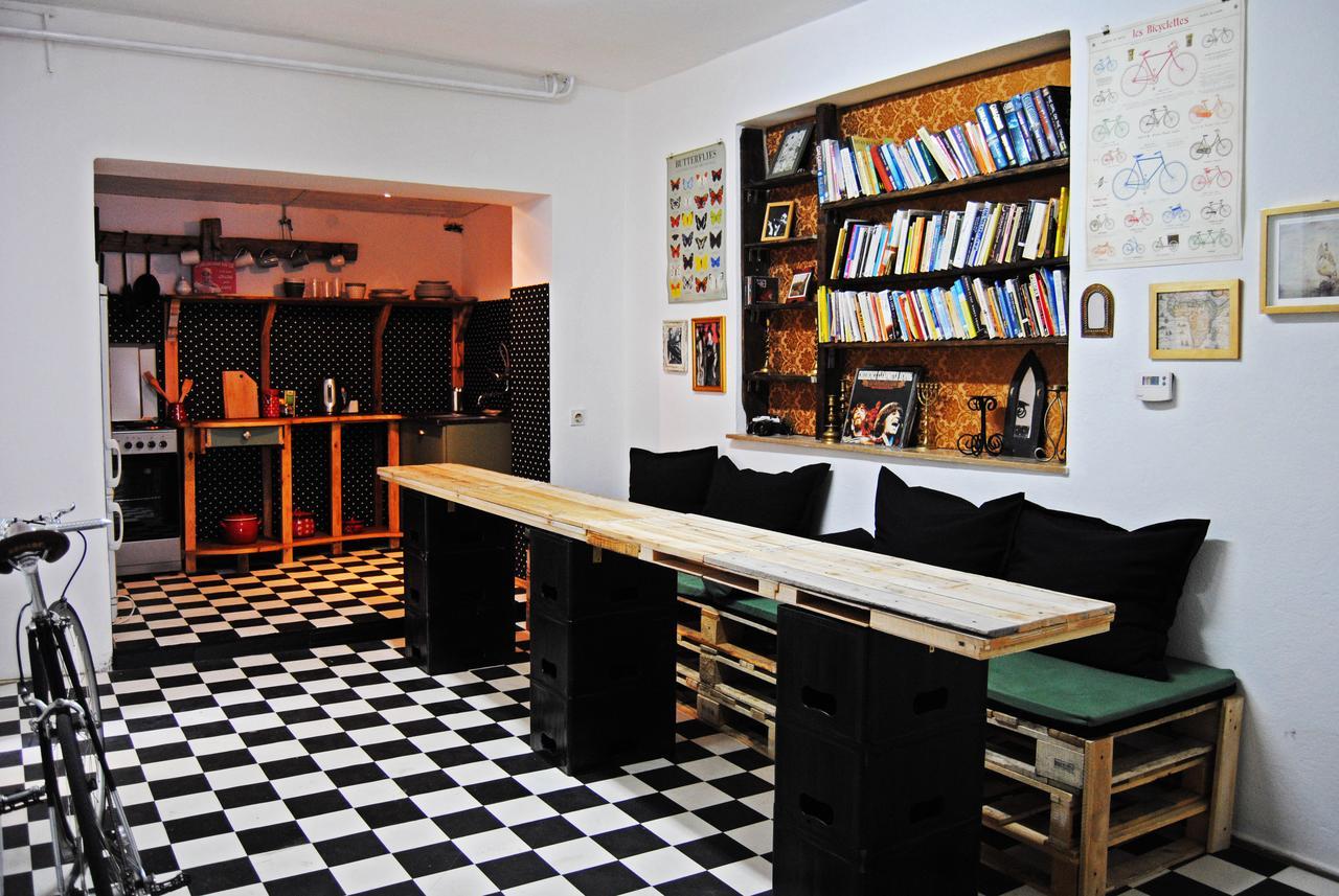 Balkanarama Hostel Mostar Bagian luar foto